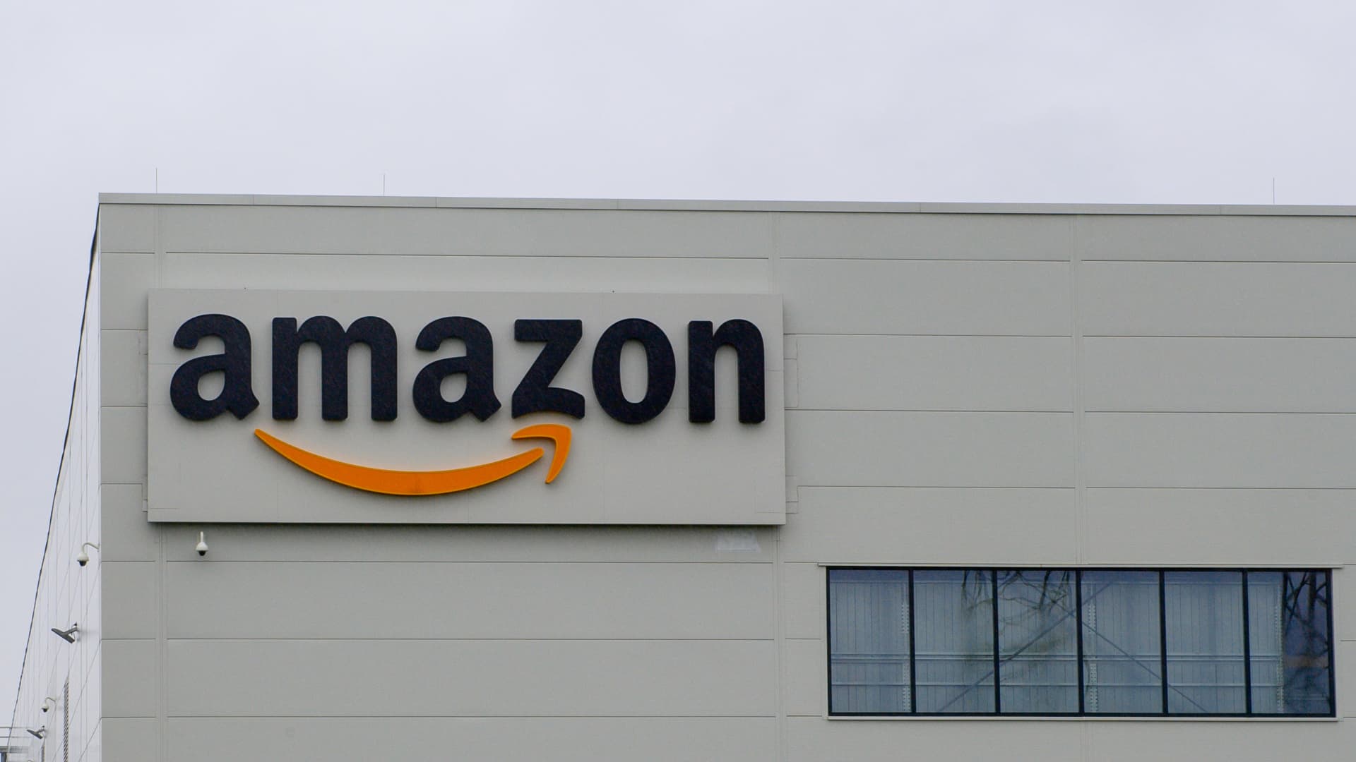 Pick up these four stocks if the market goes down on Friday