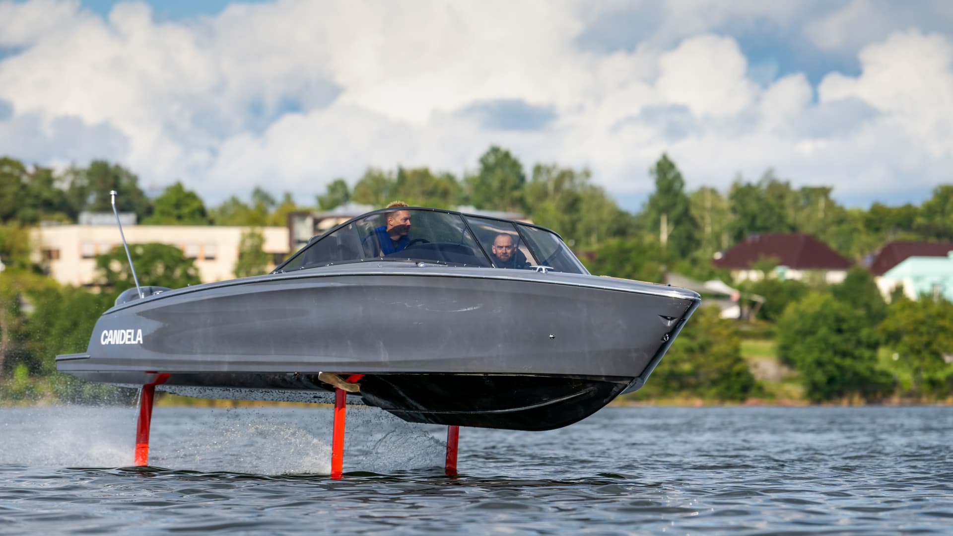Polestar to provide batteries for electric boats that ‘fly’ over water