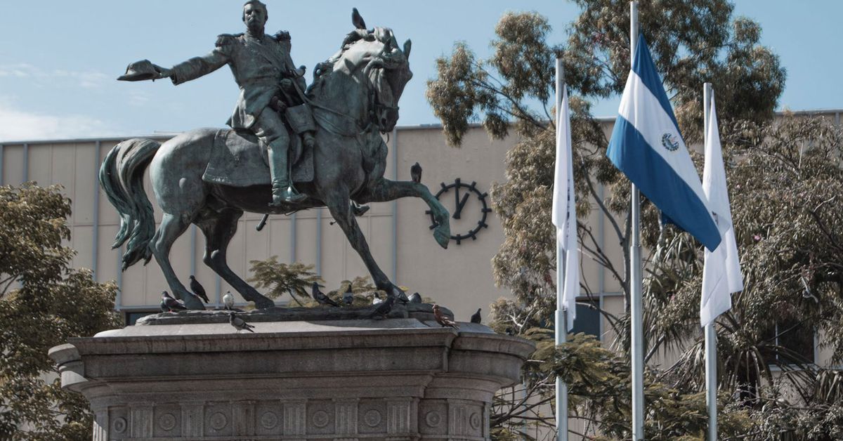 El Salvador Grants First Digital Asset License to Bitfinex