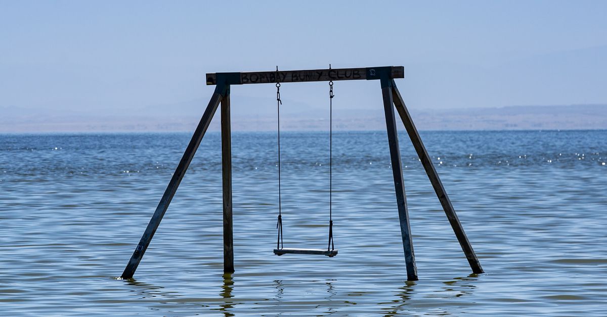 Fear Makes Quick Return to Crypto Markets as Bitcoin Plunges Most in 2 Months