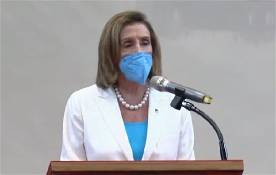 “America stands with Taiwan”, says Pelosi