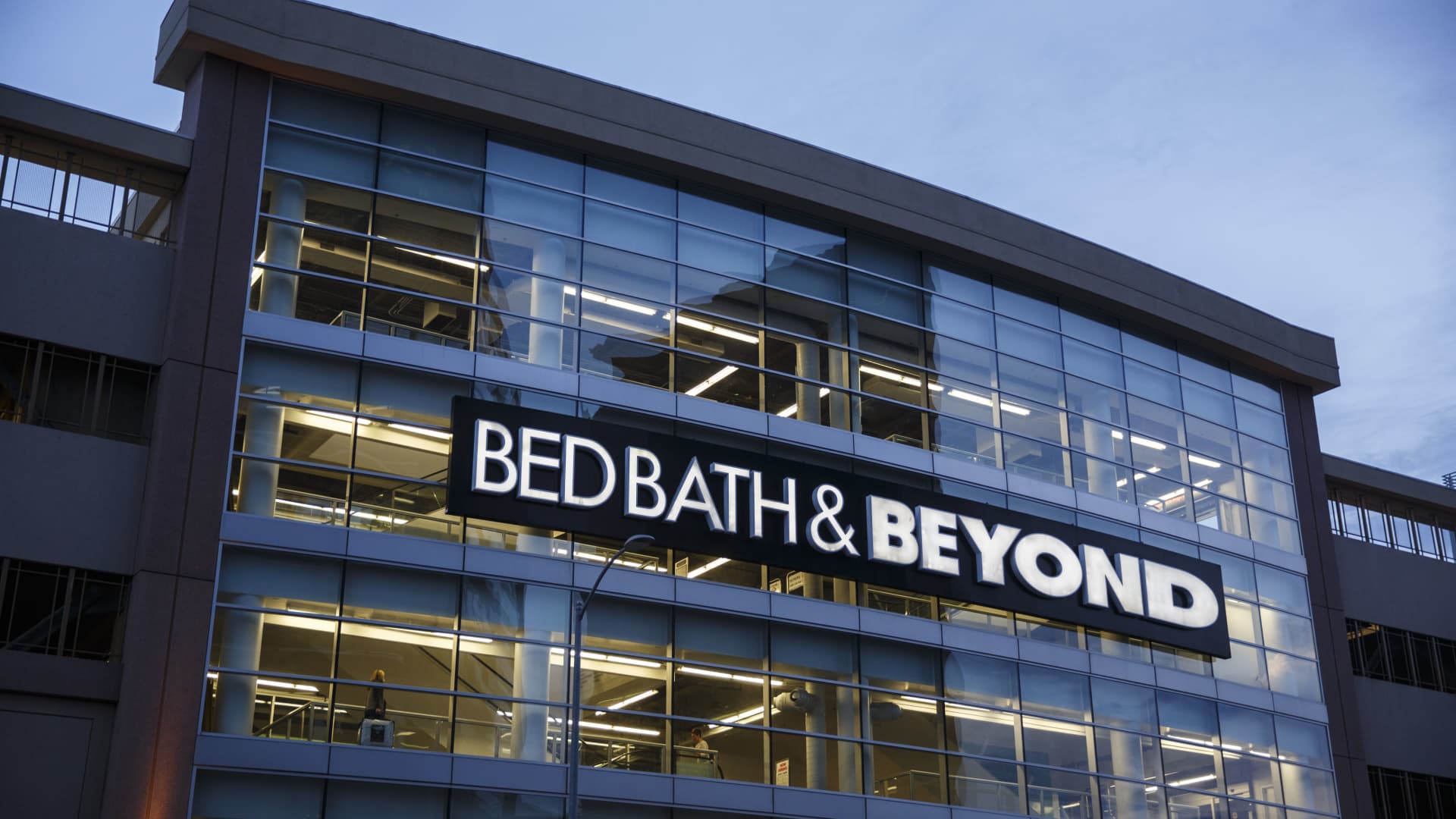 Bed Bath & Beyond closing 150 stores. Map of ones on the list so far