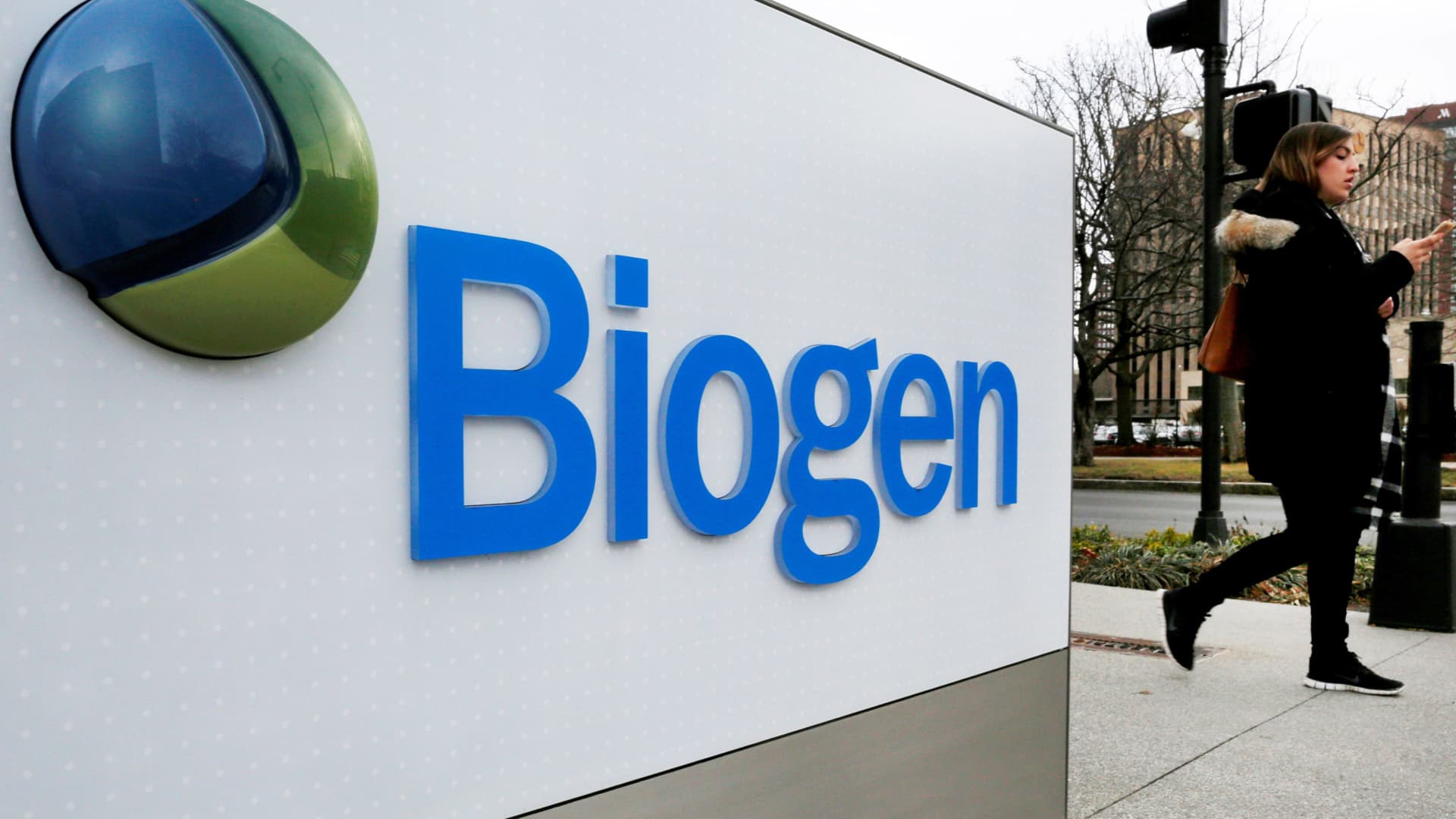 Biogen to pay $900 million to settle drug kickback allegations
