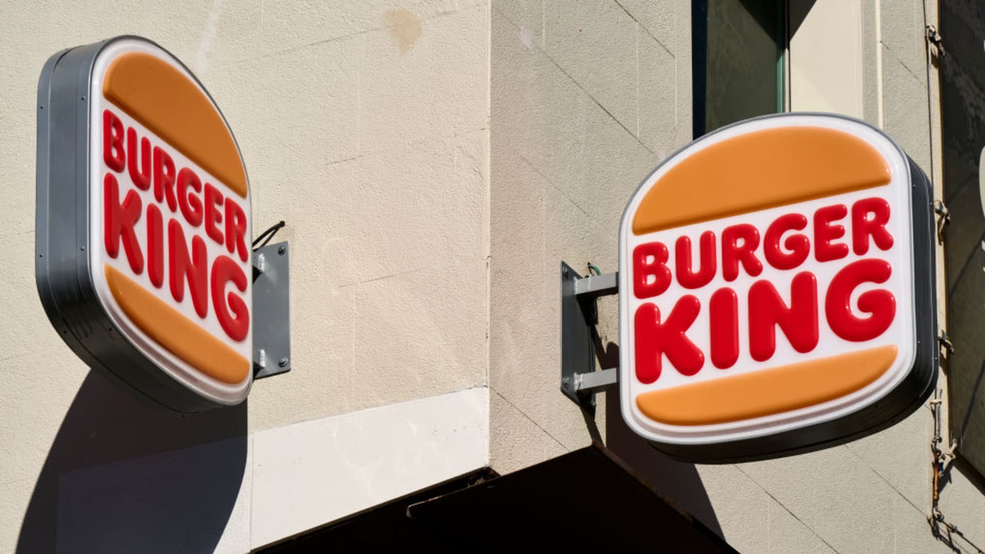 Burger King $400 million plan to revive U.S. sales with remodels, advertising