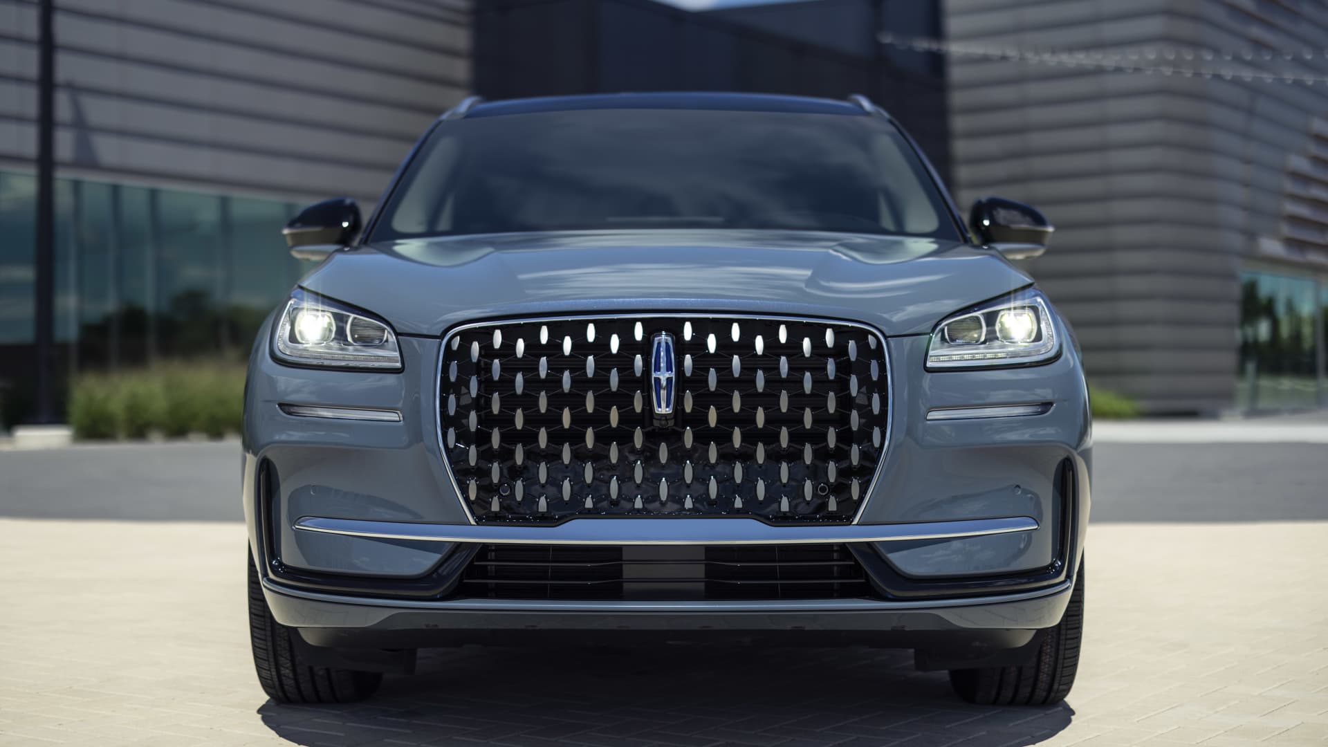 Ford’s hands-free driving tech in Lincoln Corsair, starting at $40,000