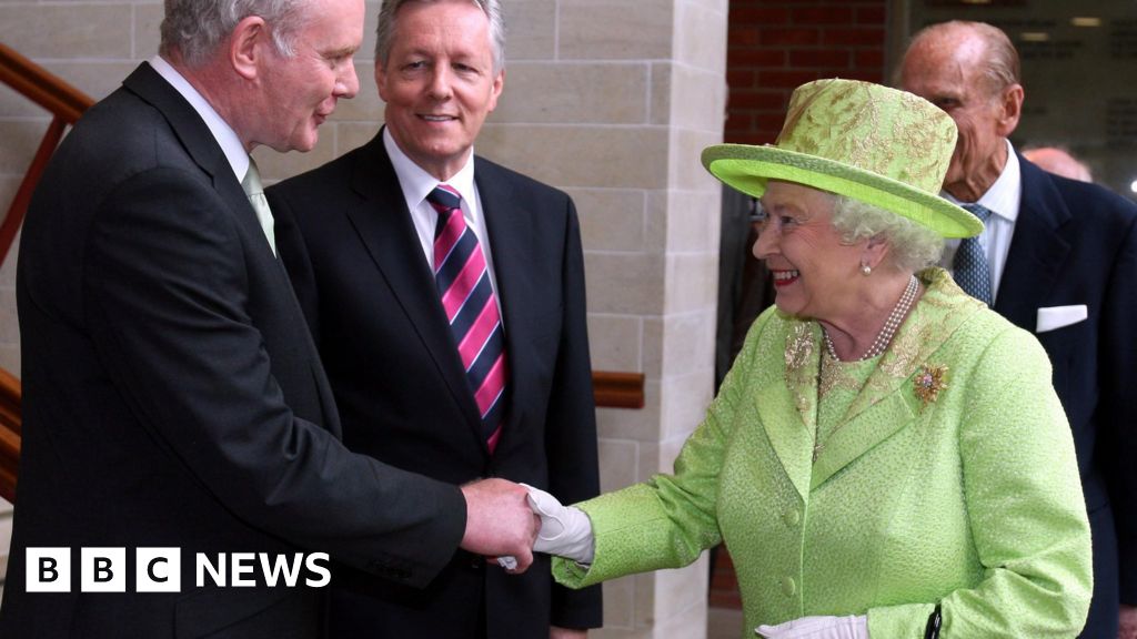 The Queen and Martin McGuinness' four-second handshake