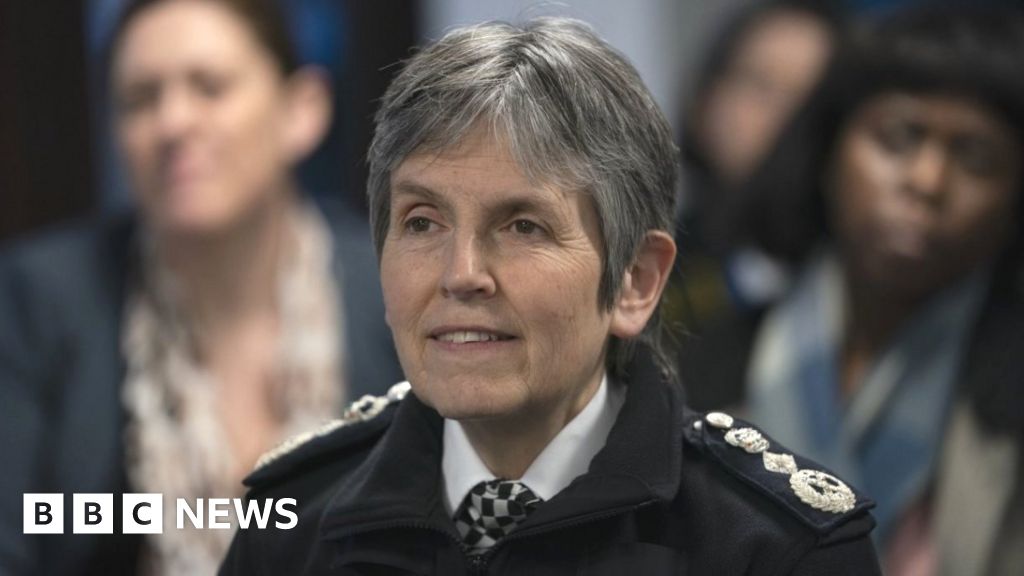 Cressida Dick: Sadiq Khan wrongly ousted Met chief – report