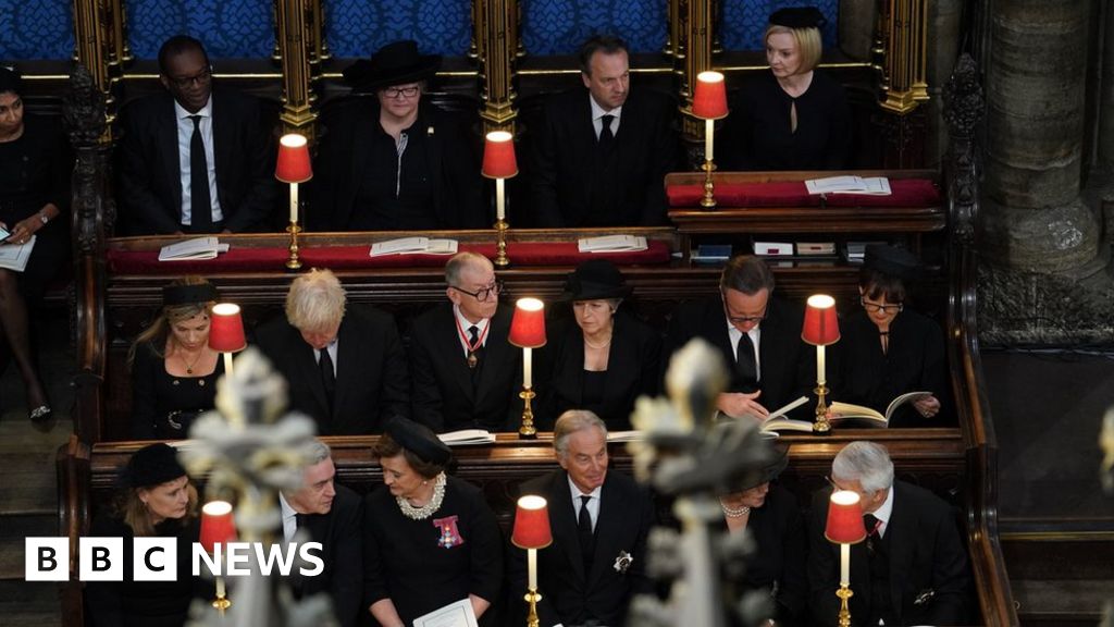 Seven surviving prime ministers bid farewell at Queen's funeral