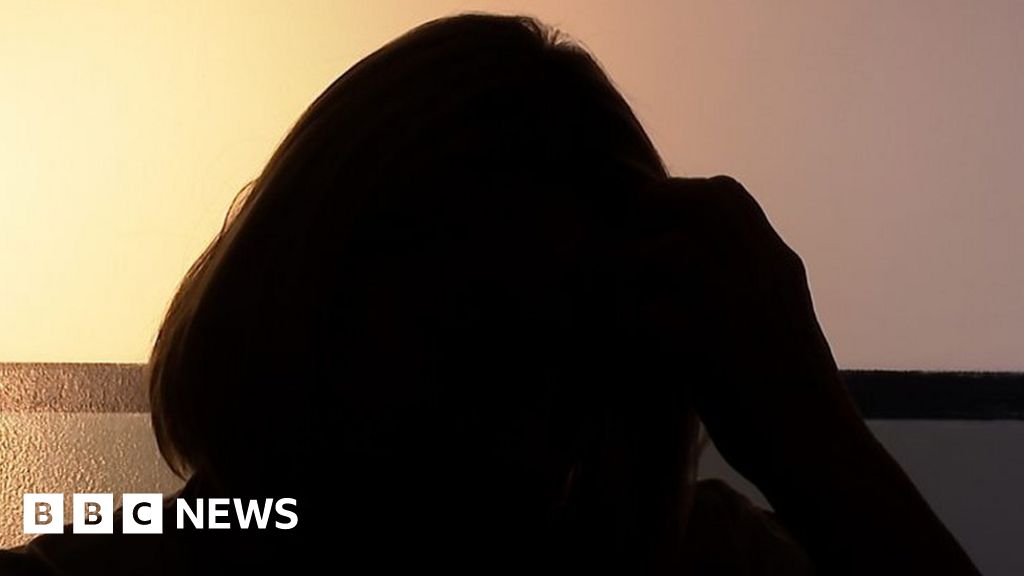 Labour conference: Domestic abuse register to tackle violence against women