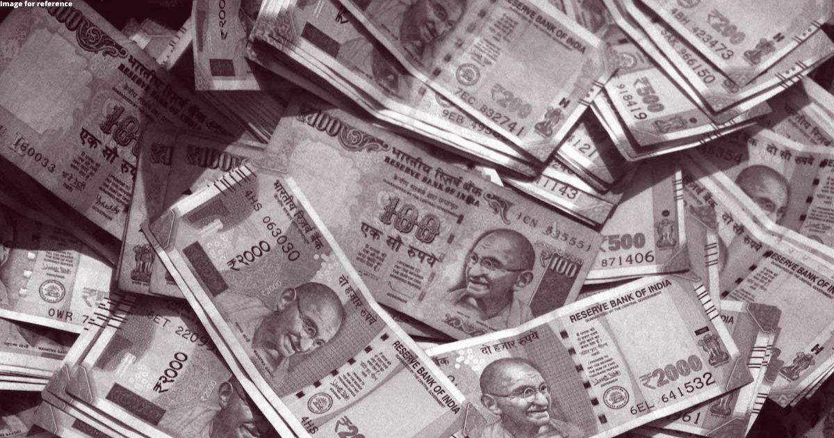 India’s forex reserves dip by $7.94 billion; hit the lowest level in 23 months