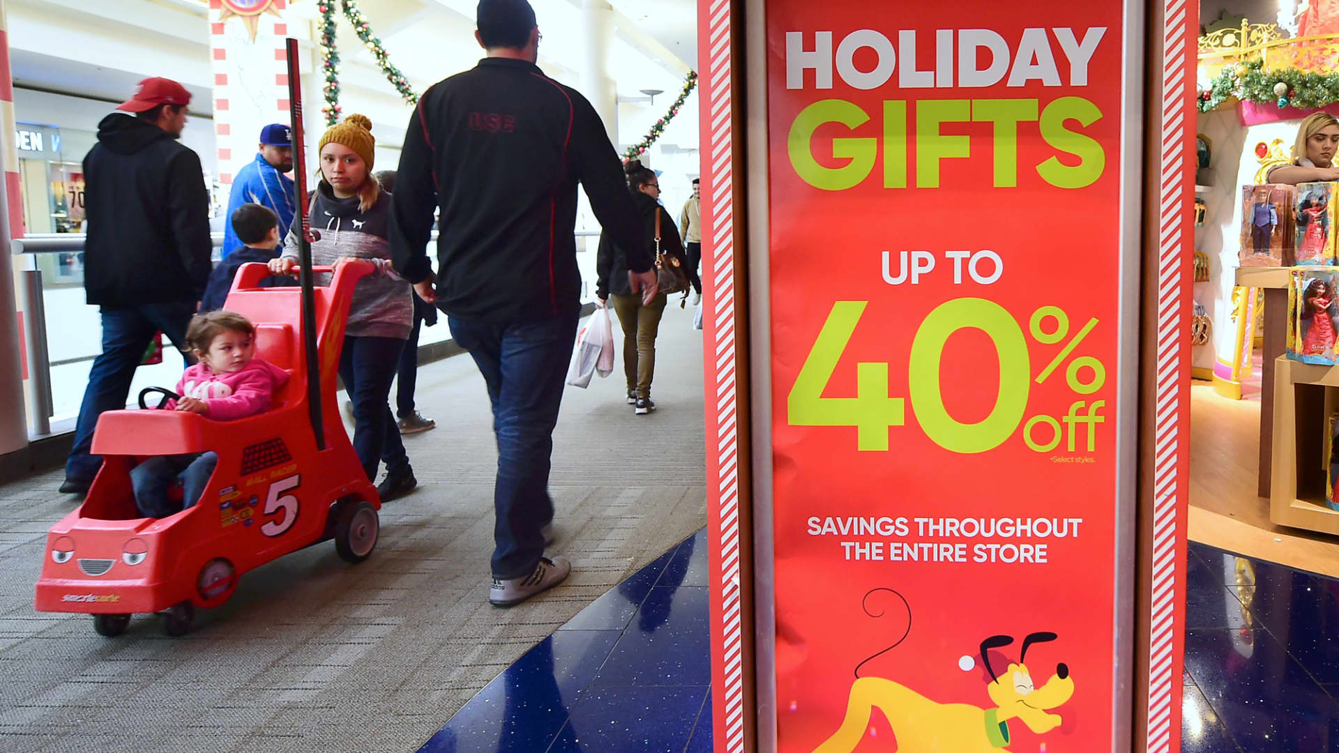 The 2022 holiday shopping season has started