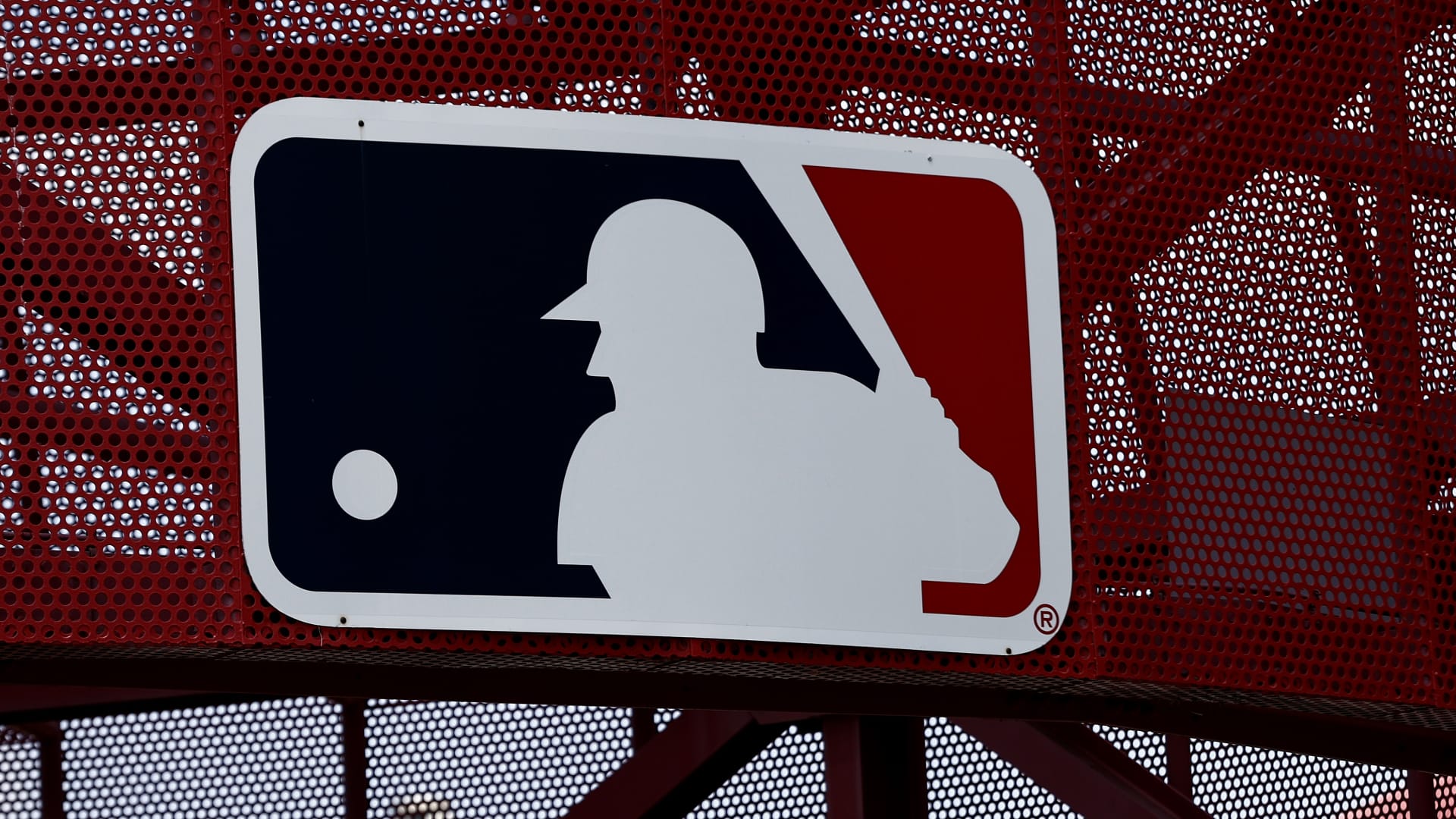Major League Baseball partners with CBD maker Charlotte’s Web