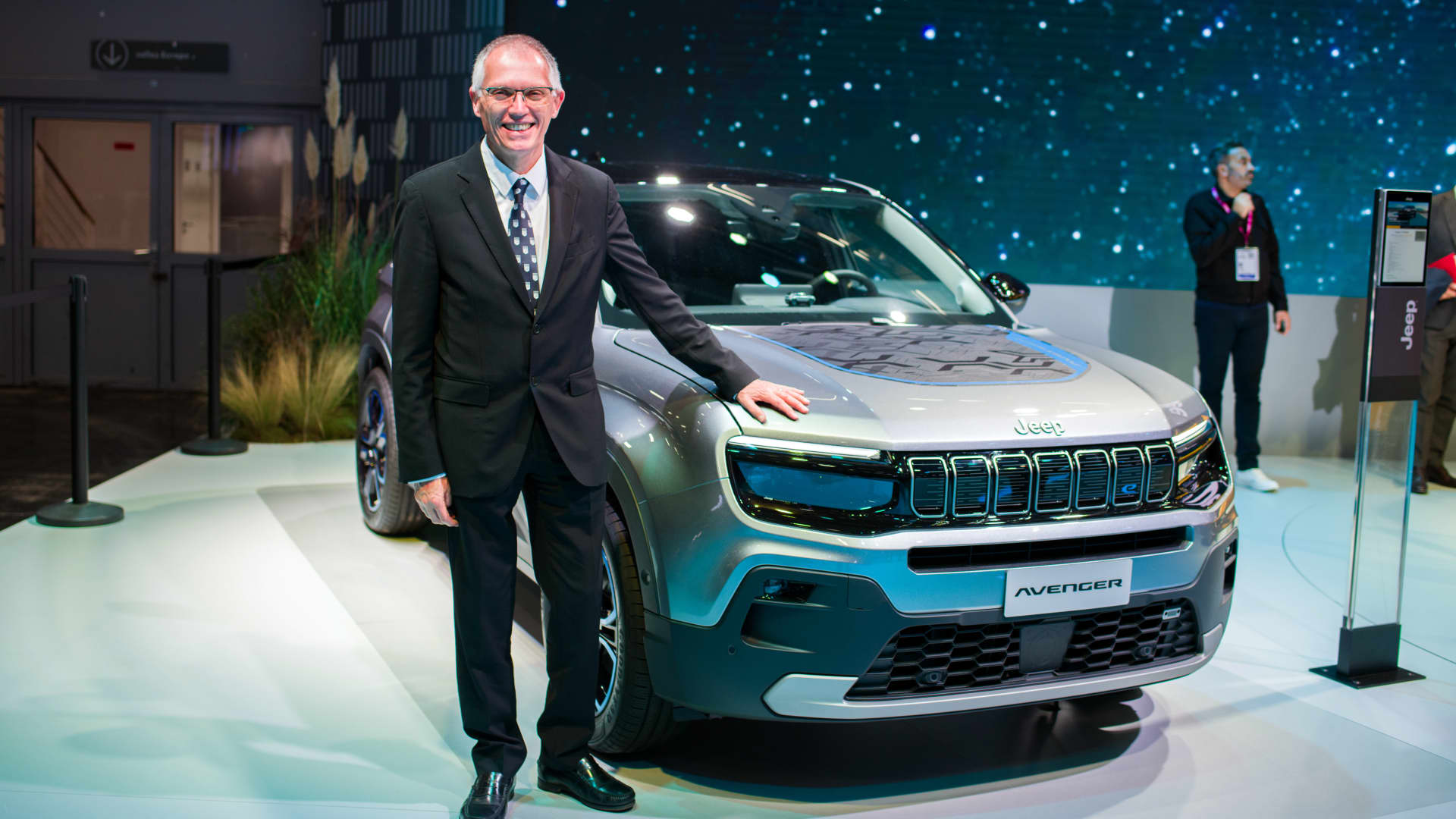 Stellantis debuts electric Jeep, pledges new energy target