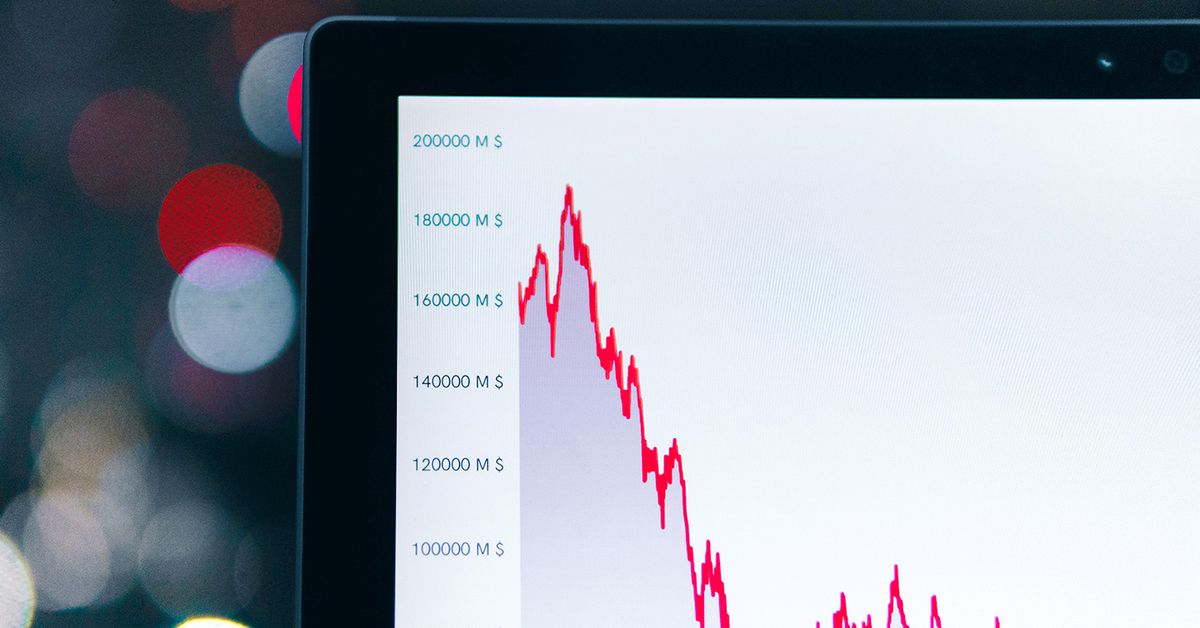 Las acciones cripto se desploman y bitcoin cae a US$18.100 tras la publicación de la inflación