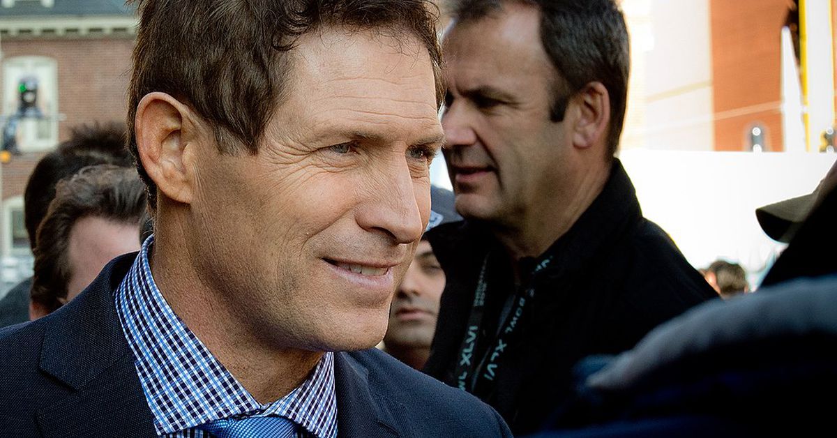 Firm Led by NFL Legend Steve Young Helps Take Metaverse-Related Company Movella Public