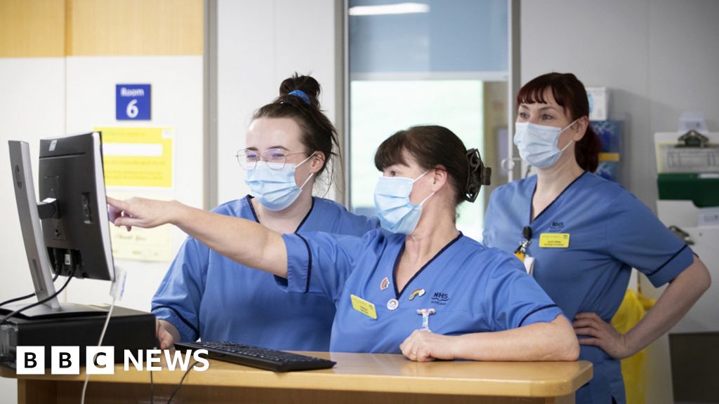 Nurses set to hold first UK-wide strike