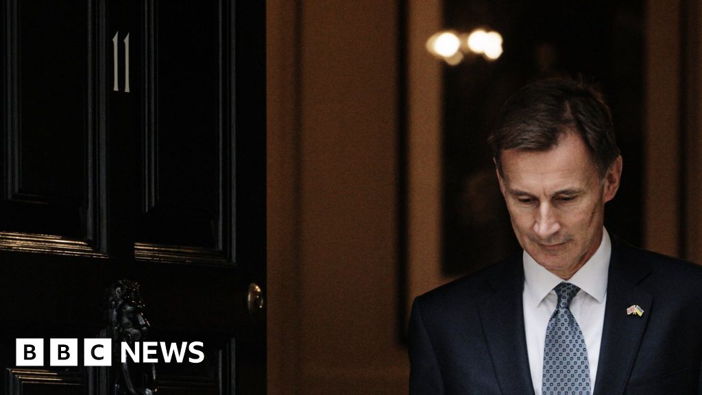 Autumn Statement: Jeremy Hunt seeks stability but voters will feel poorer