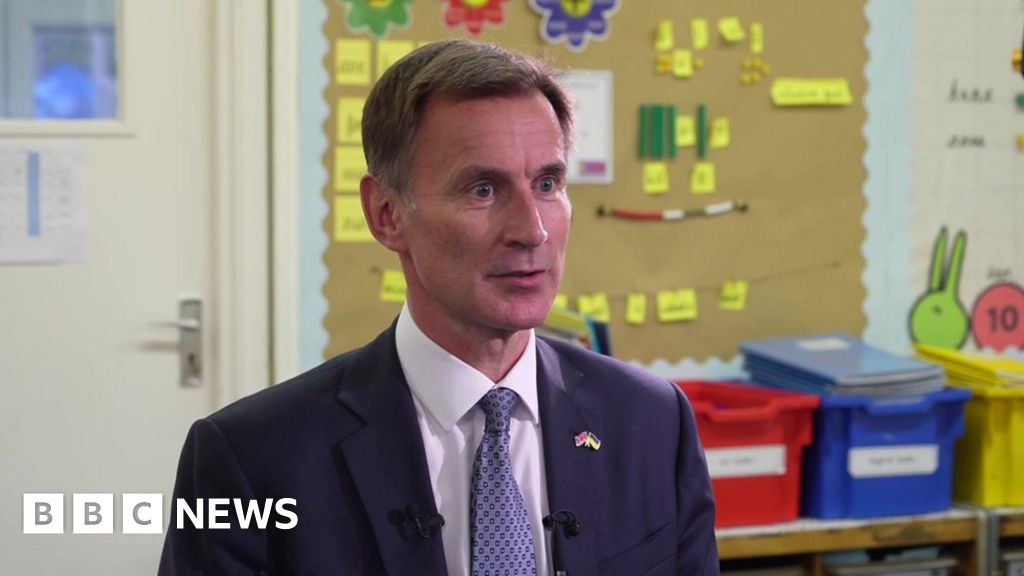 Autumn Statement: Jeremy Hunt warns of challenges as living standards plunge