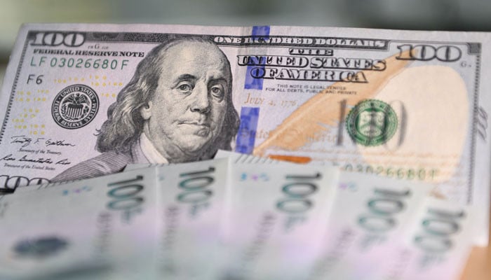 Forex reserves drop to lowest level since Jan 2019