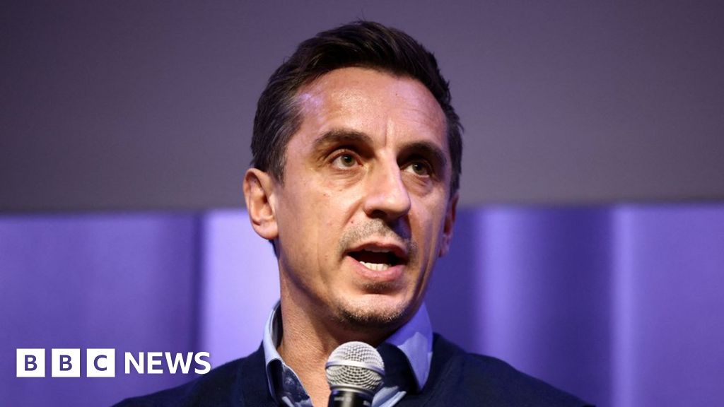 Gary Neville in Qatar/UK workers' rights row