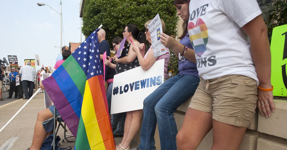 These two charts show how much Congress has shifted on marriage equality