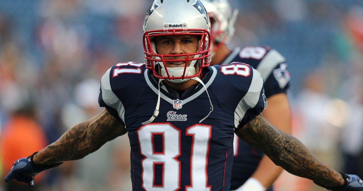 FX Confirms American Sports Story Will Focus on NFL Star Aaron Hernandez