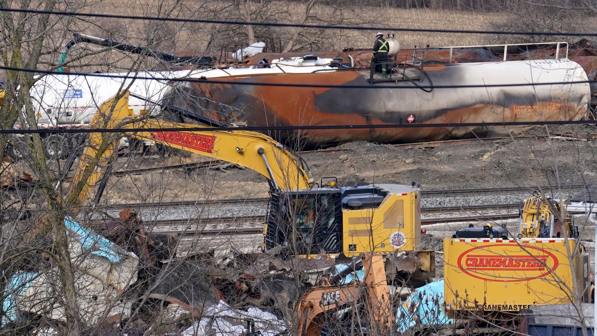 NTSB Ohio train derailment report points to overheated wheel