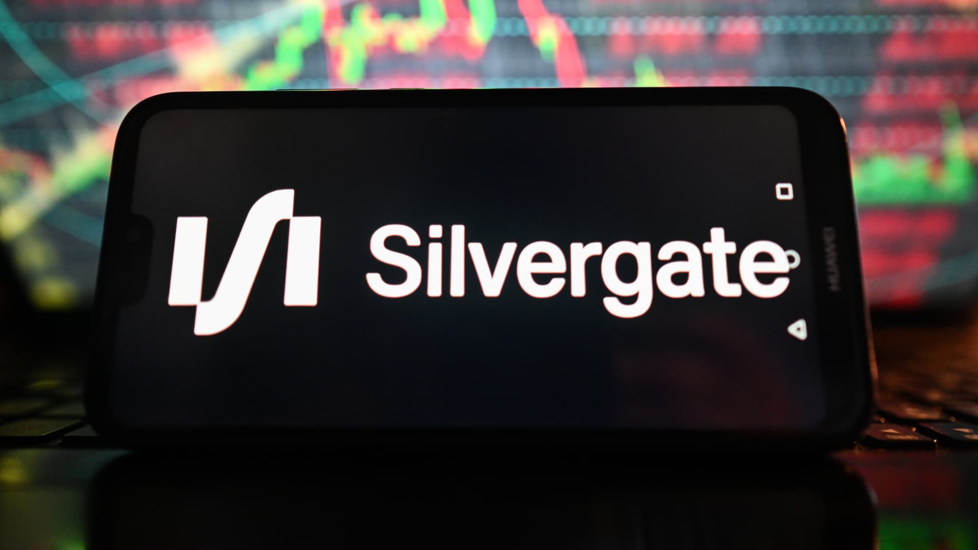 Silvergate Capital shares crater after the crypto bank delays annual report