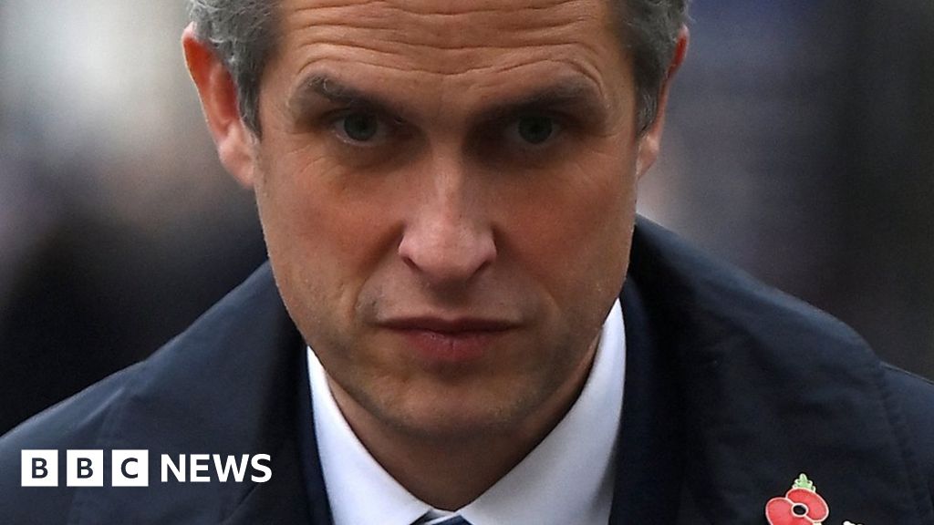 Labour attacks Sir Gavin Williamson over teachers 'insult' in leaked texts