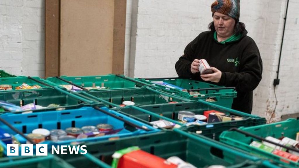 Cost of living: Food banks used by 3% of UK families