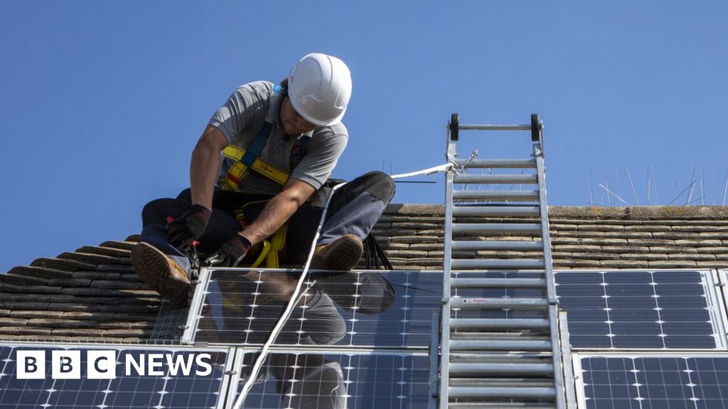 Labour could require solar panels for new builds, hints Ed Miliband