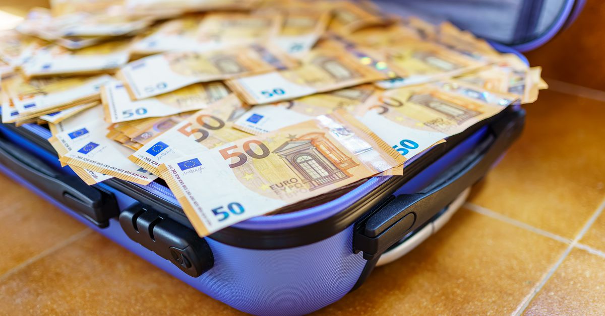 EU Lawmakers to Vote on Limited Ban on Self-Hosted Crypto Payments