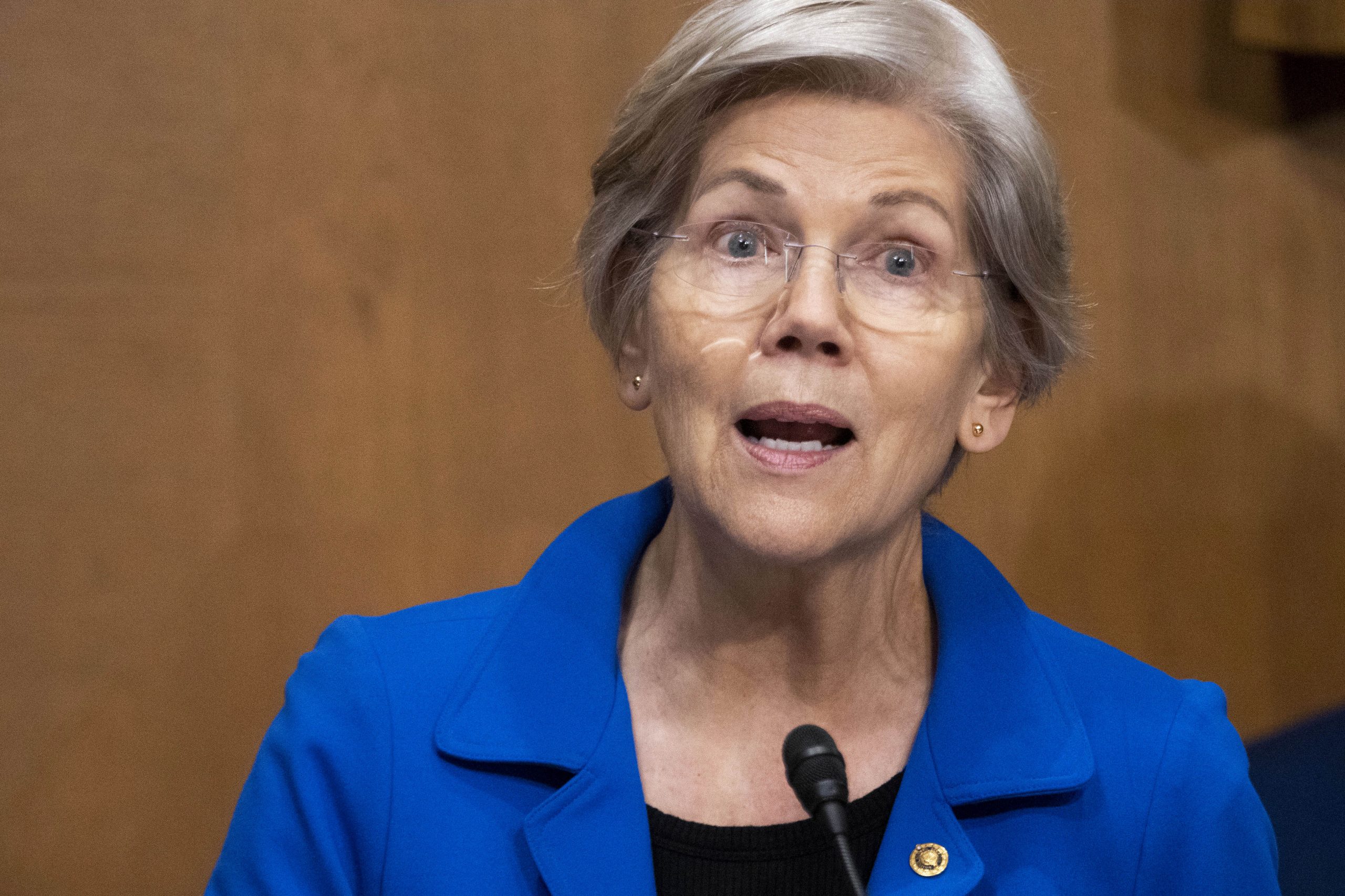 Elizabeth Warren: Fed chair has failed at both his jobs