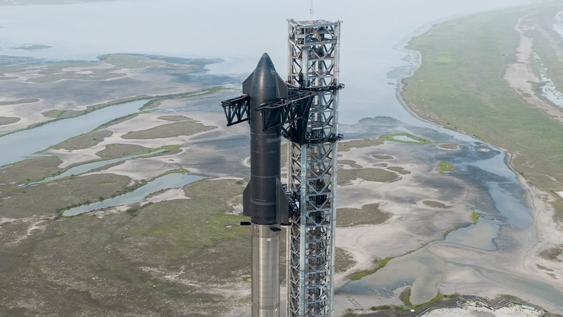 SpaceX cleared by FAA to launch first orbital Starship flight