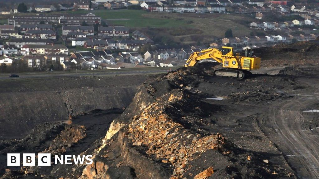 Coal mine: Legal action mooted over Ffos-y-Fran ongoing opencast mining