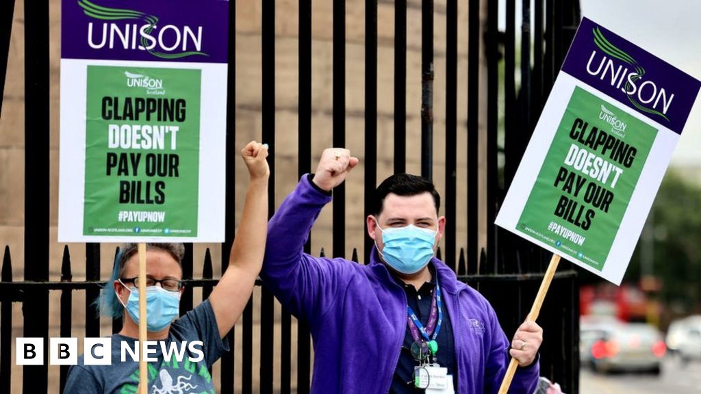NHS Unison members accept pay deal offer in England
