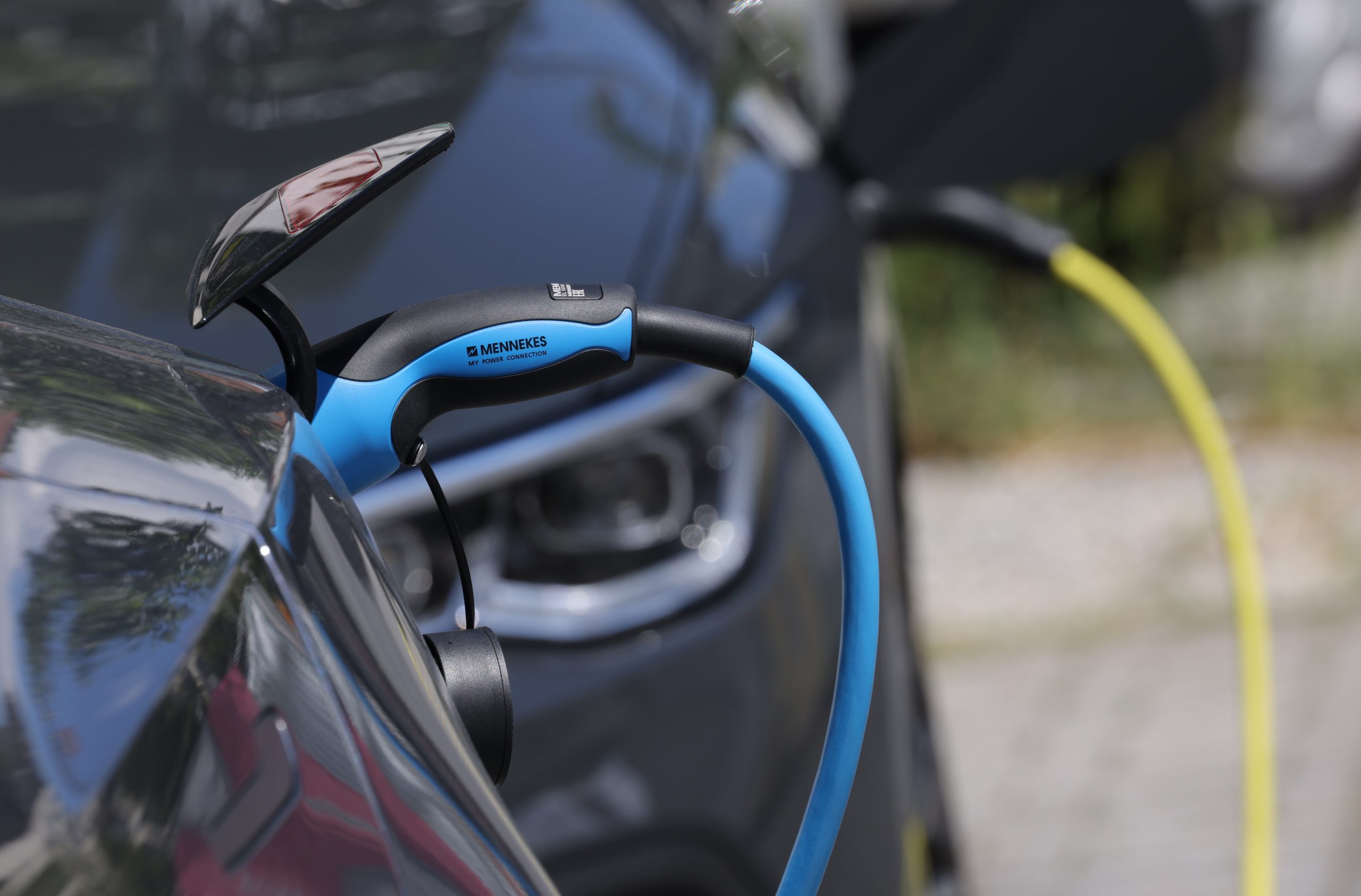 The nerd’s guide to Biden’s newest electric vehicle push