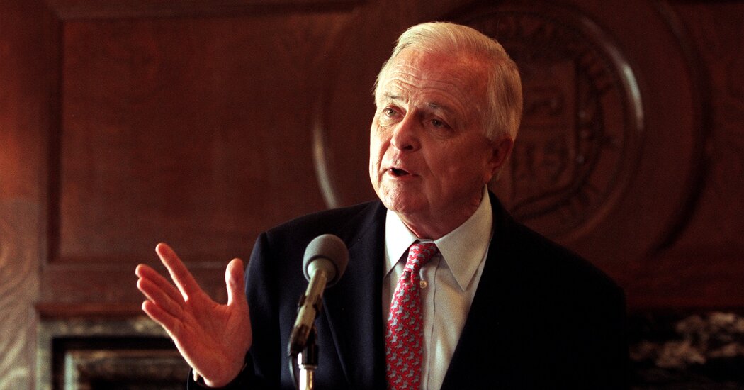 Richard Riordan, Former Mayor of Los Angeles, Dies at 92