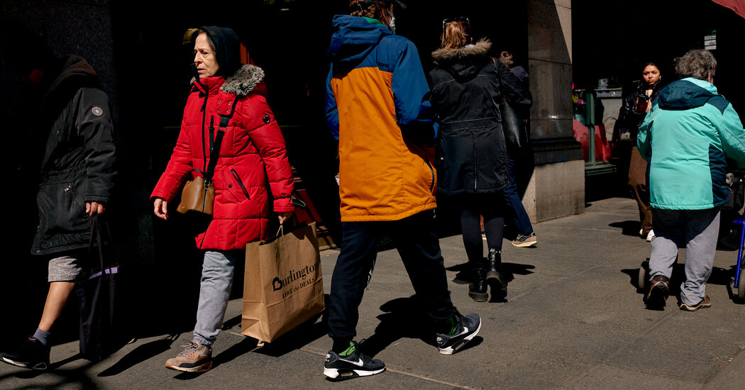 Wages and Prices Slow Unevenly, Reflecting ‘Rocky and Bumpy’ Economy