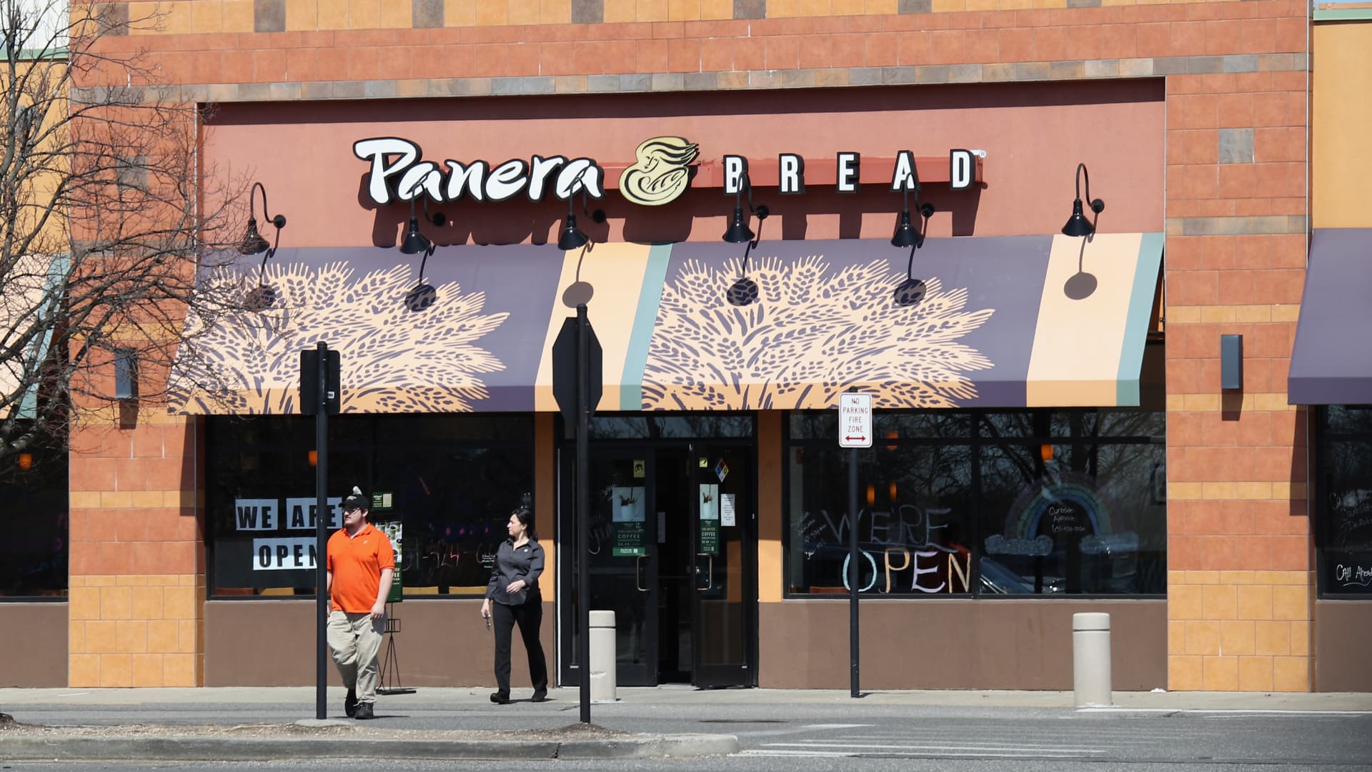 Panera parent announces CEO transition as it preps for IPO