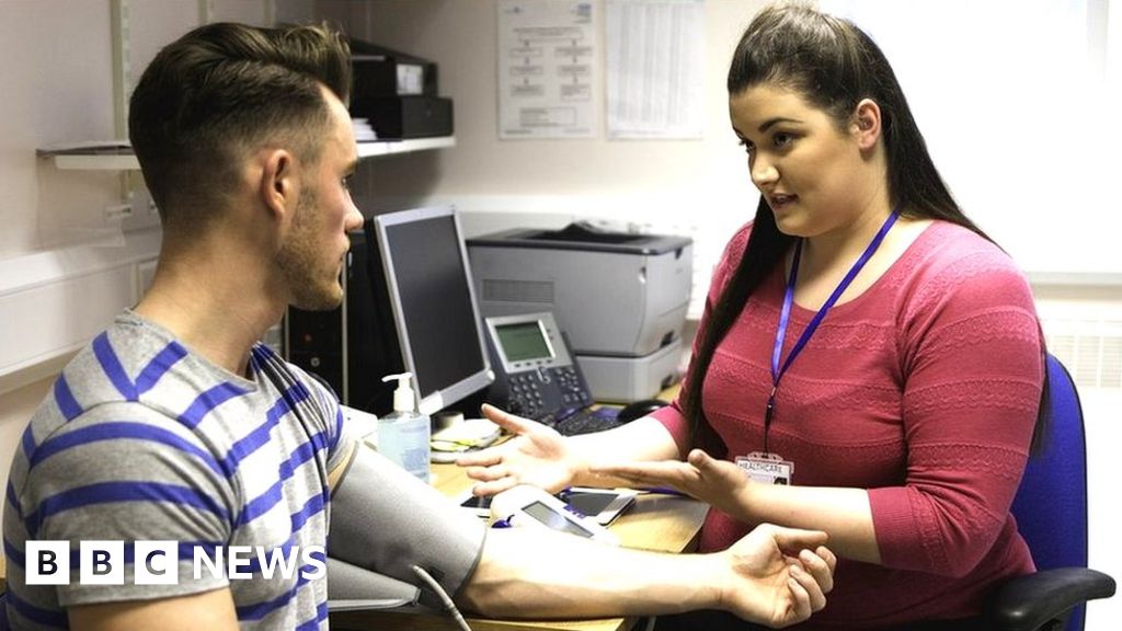 GP plan asks more patients to use pharmacies