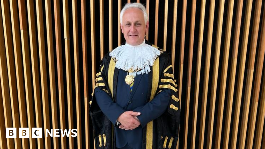 Councillor Alan Graves becomes Reform UK's first mayor