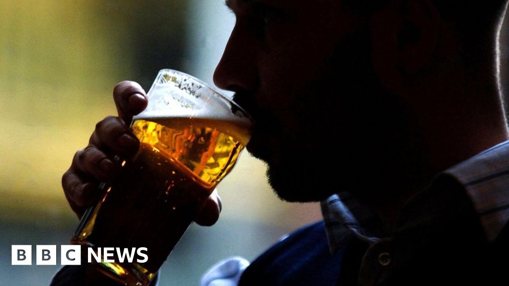 Government not taking 'appalling' alcohol harm seriously, MPs say