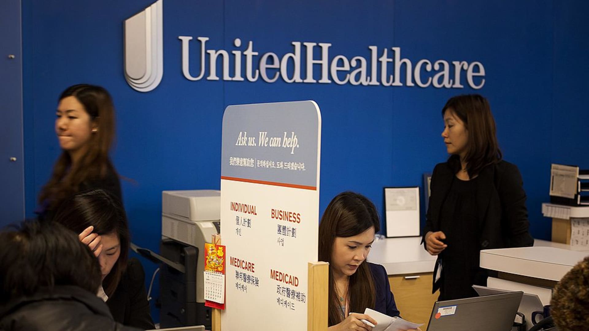 Health insurance stocks slide, UnitedHealth warns high medical costs