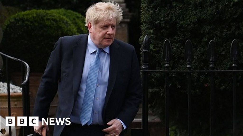 Boris Johnson unveiled as new Daily Mail columnist