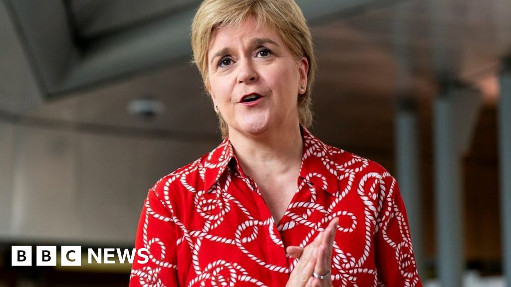 Nicola Sturgeon indicates she will not resign from the SNP