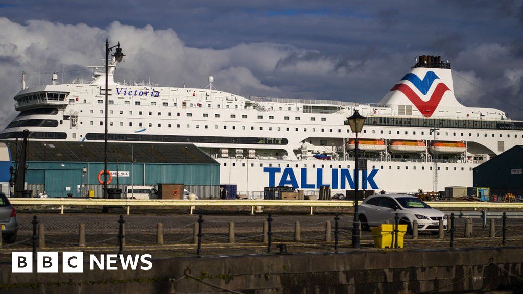 Council says cruise ship would be 'floating prison' for asylum seekers