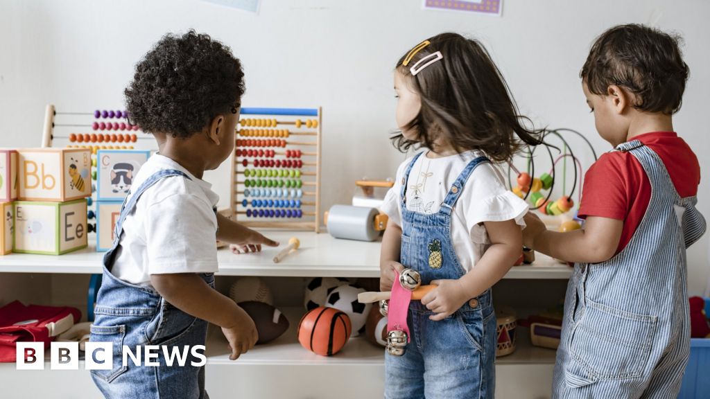 Universal credit: Parents can claim more of their childcare costs