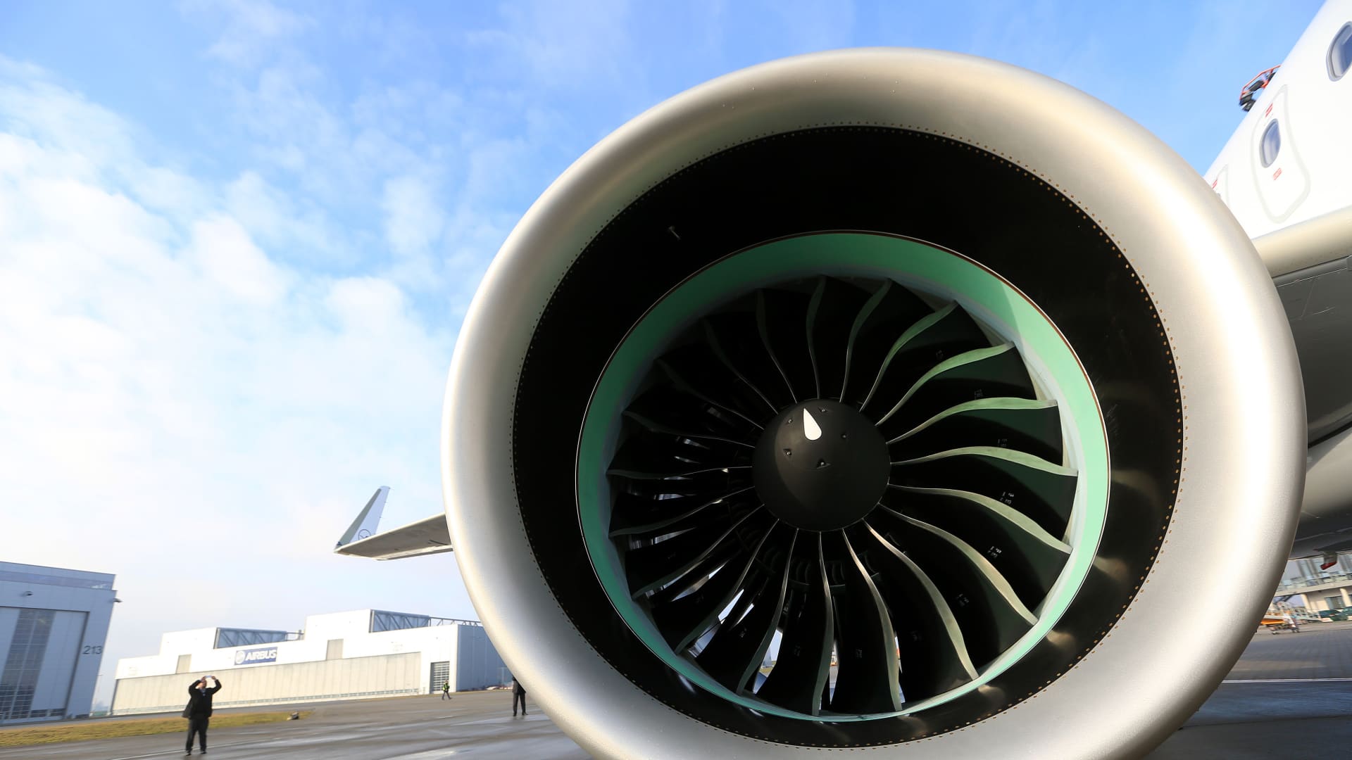 RTX tumbles after disclosing jet-engine problem