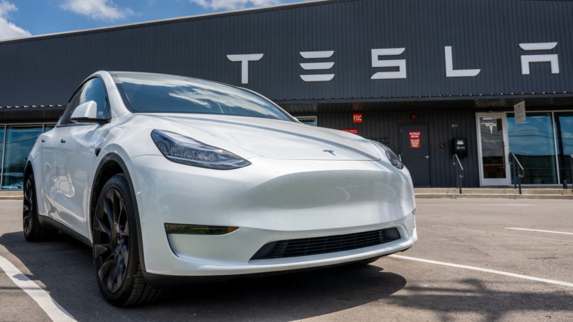 Hyundai overtakes GM, but Tesla’s U.S. dominance continues